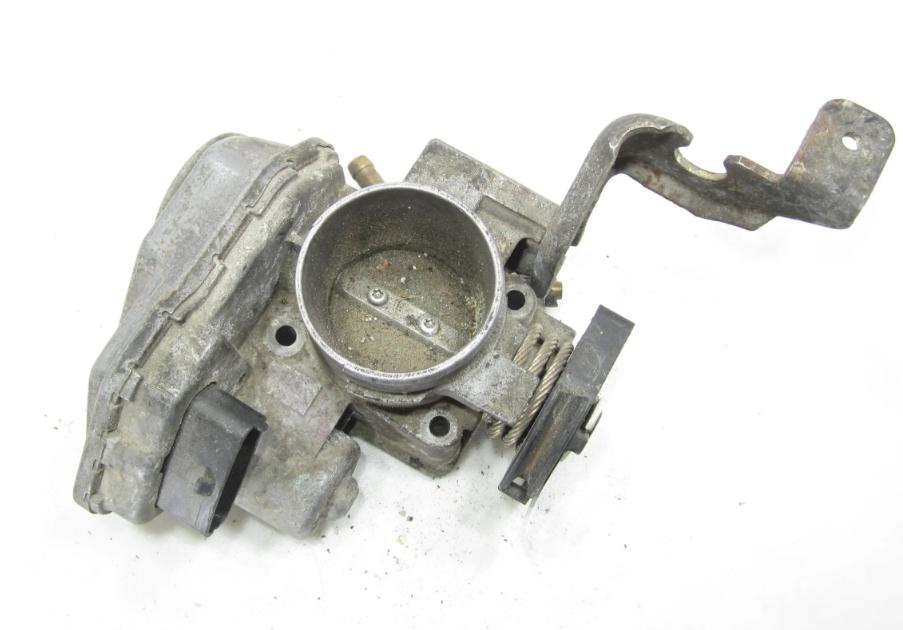 Skoda Felicia 1.3 8V - 68 HP manual 50 kW 1289 cm3  Škrtiaca klapka 5WP4270 047133061