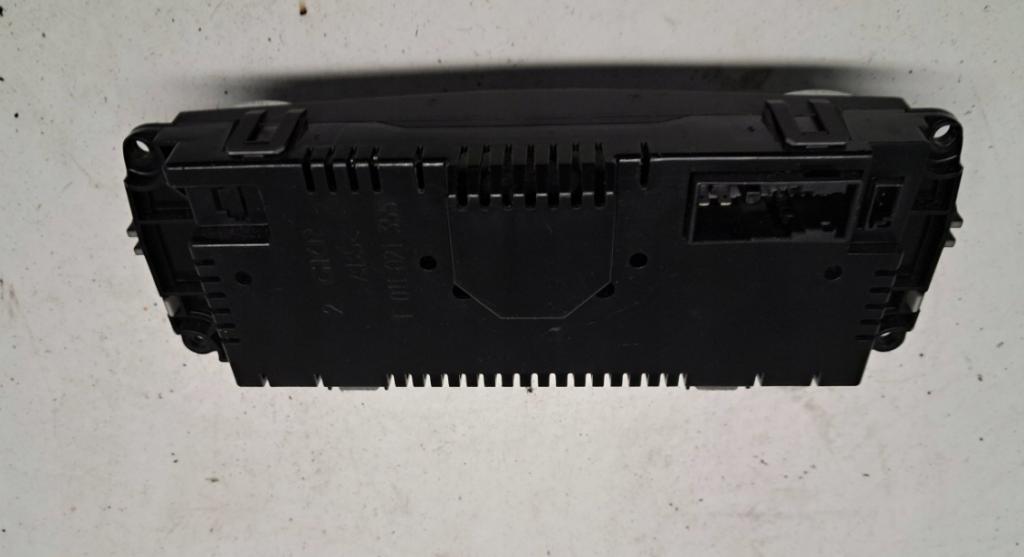 MERCEDES-BENZ C200 KOMPRESSOR W203 C SPORT COUPE 2006 163 kW W203 C SPORT COUPE 1796 Panel ovládania kúrenia KLIMATYZACJI A2038304085