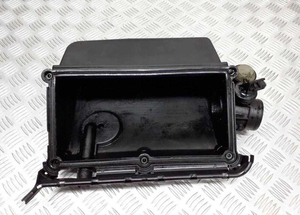 Volkswagen Lupo  1999 44 kW 1.7SDI 60KM 98-05 1700 Obal filtra vzduchu 028129037D (Obaly filtrov vzduchu)