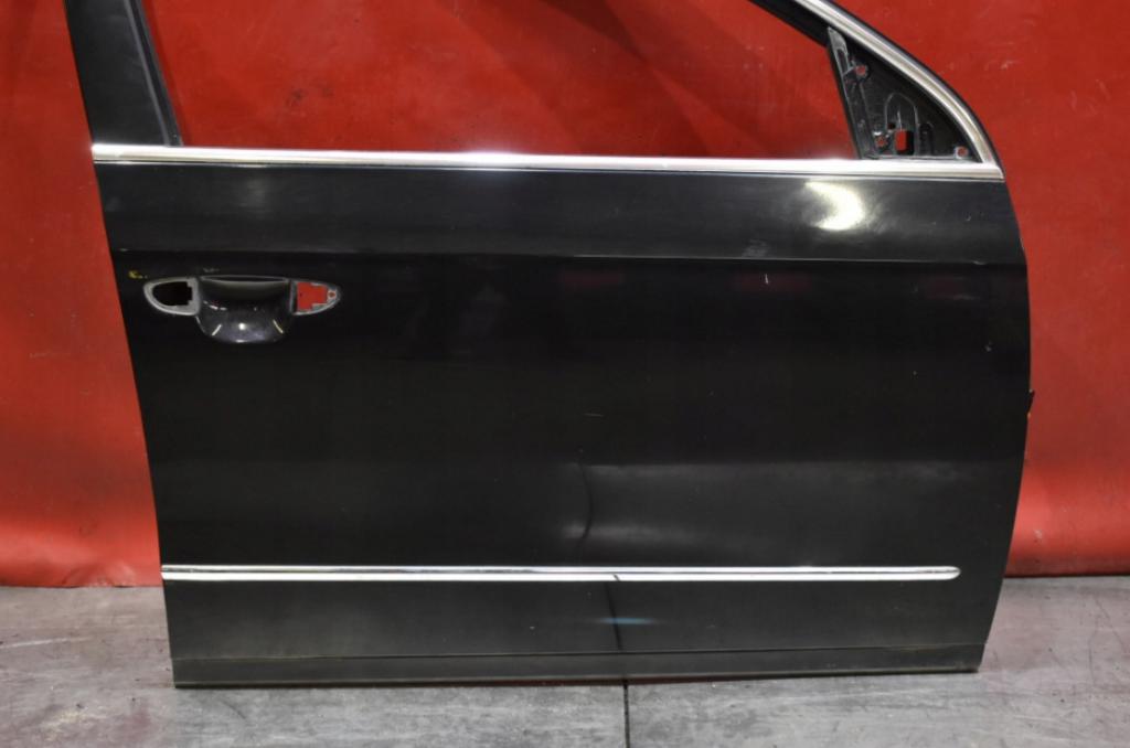 VW PASSAT B6 SEDAN 05-10 DVERE PRAVÉ PREDNÉ