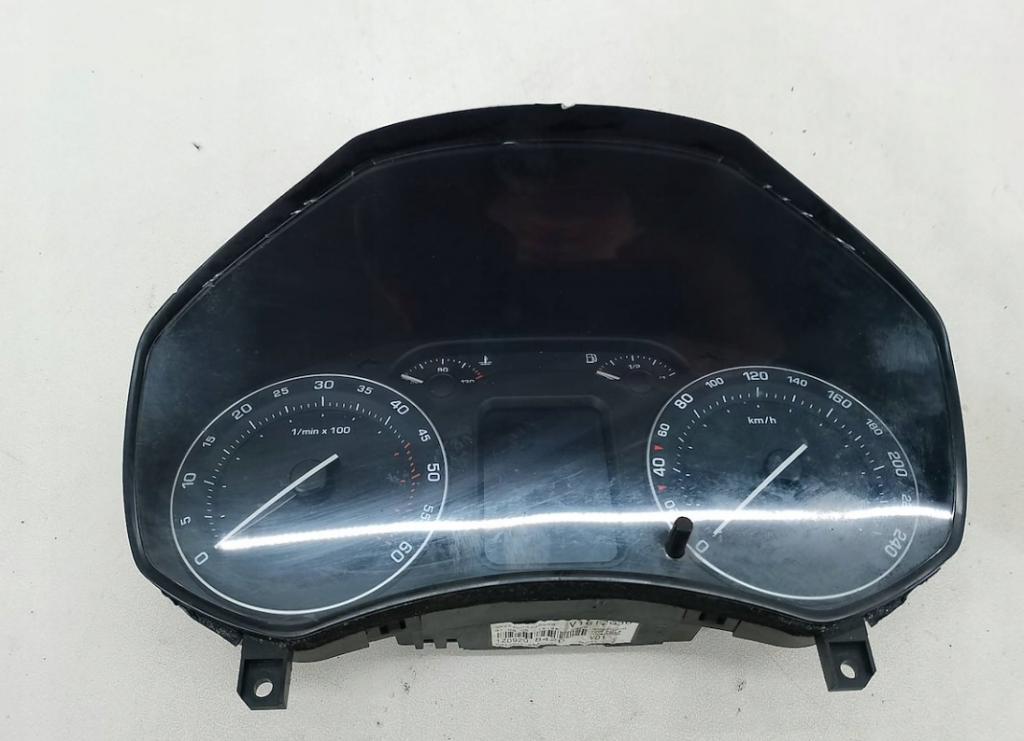 Skoda Octavia II 2004-2013 1.9 TDI 105 HP manual 77 kW 1896 cm3 Prístrojovka 1Z0920842D