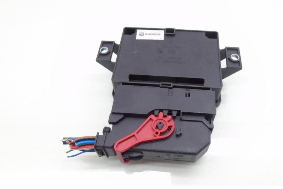 VOLVO S80 II 2009 151 KW II 2400 Modul 1 6G91-2598-CA