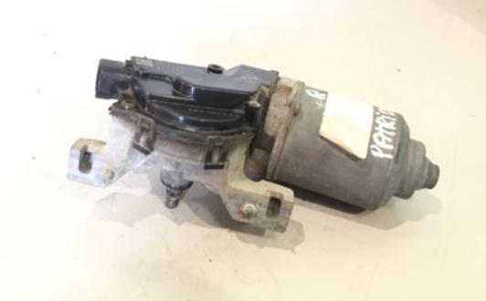 Jeep Patriot motor stieračov predné 04879432AE