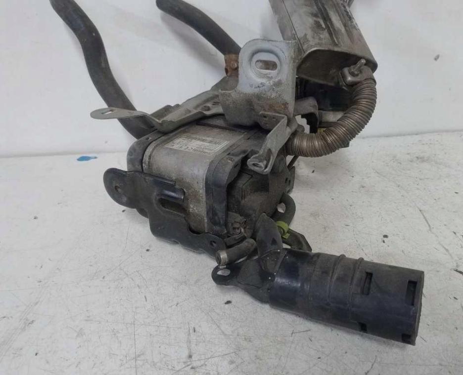 VW TOURAN (1T1, 1T2) 2003 - 2010    1.9 TDI 77 kW [105 KM] olej napędowy 2003 - 2010  Pumpa Webasto 1K0815065R