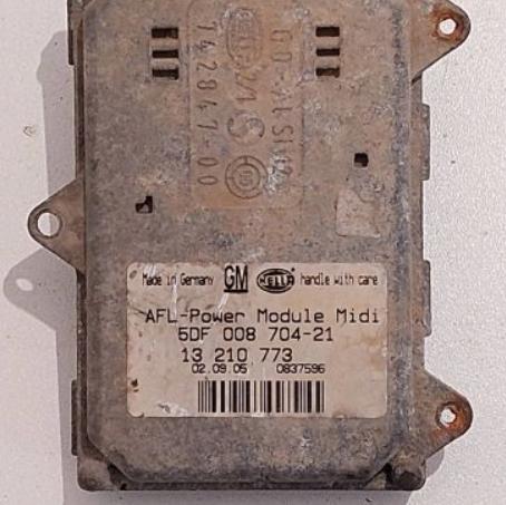 Opel Astra III 2004-2014 Menič xenonu 5DF00870421