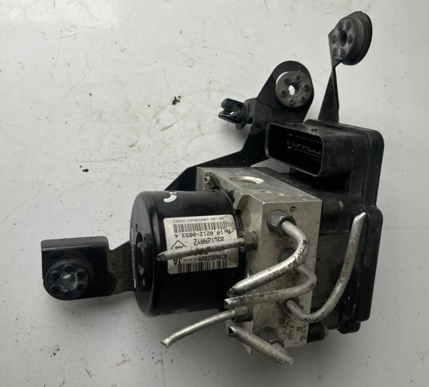 Renault Scenic III 2009-2016 1.6 dci 131 HP manual 96 kW čerpadlo abs 476605296R (Pumpy ABS)