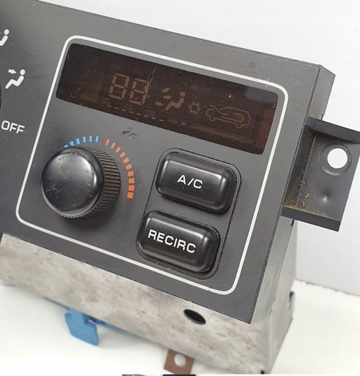 JEEP GRAND CHEROKEE A ZJ OVLÁDACÍ PANEL VZDUCHU