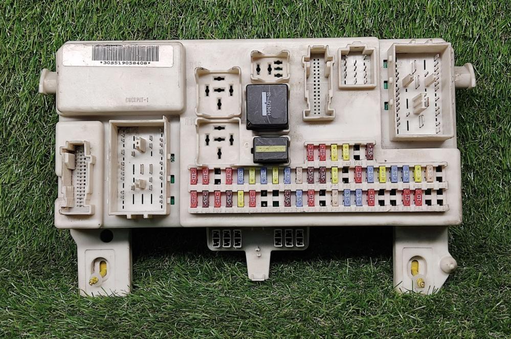 FORD FOCUS C-MAX (DM2) 2003 - 2007    2.0 TDCi 100 kW  Modul BSI 3M5T-14A073-BG (Poistkové skrinky)