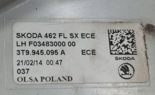 Skoda Superb Kombi 2014  Svetlo lave zadne Led 3T9945095A