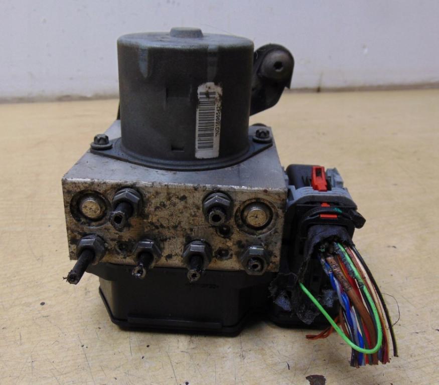 VW PASSAT B7 Variant (365) 2010 - 2015  2.0 TDI 103 kW [140 KM] Pumpa ABS 3AA614109AP (Pumpy ABS)