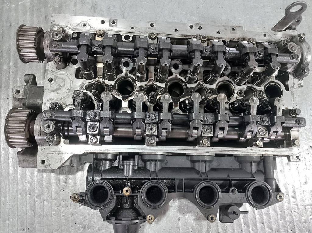 RENAULT ESPACE IV (JK0/1_) MINIVAN 2004 110,00 2.2 dCi (JK0H) 150 - G9T 742 2188,00 hlava 8200005876