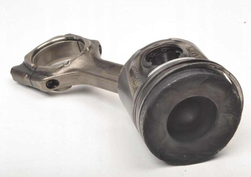 ALFA ROMEO 159 2.4 JTDM 154kW pist ojnica motora 939A9000 082226