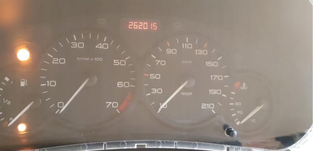Peugeot 206 1.1 60 HP manual 44 kW 1124 cm3 3- prístrojovka/ budíky 9634961180 (Prístrojové dosky, displeje)