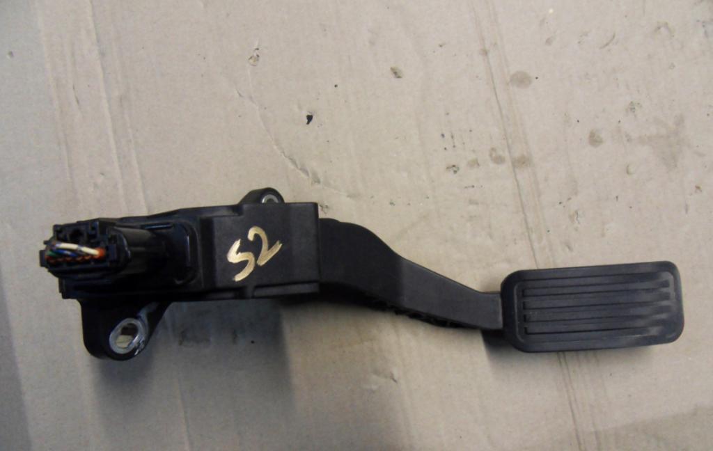 Toyota Yaris 2007 pedal Plyn: 78110-0D010