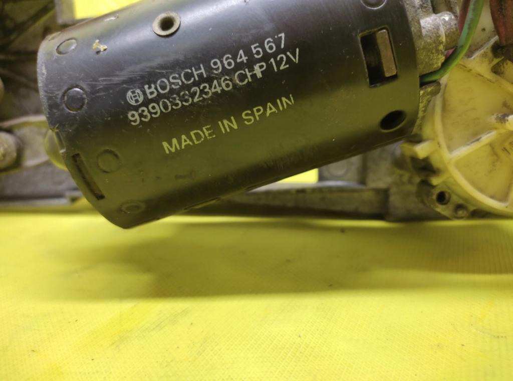 CITROEN AX MECHANIZMUS PREDNÉHO STIERAČA 9390332346