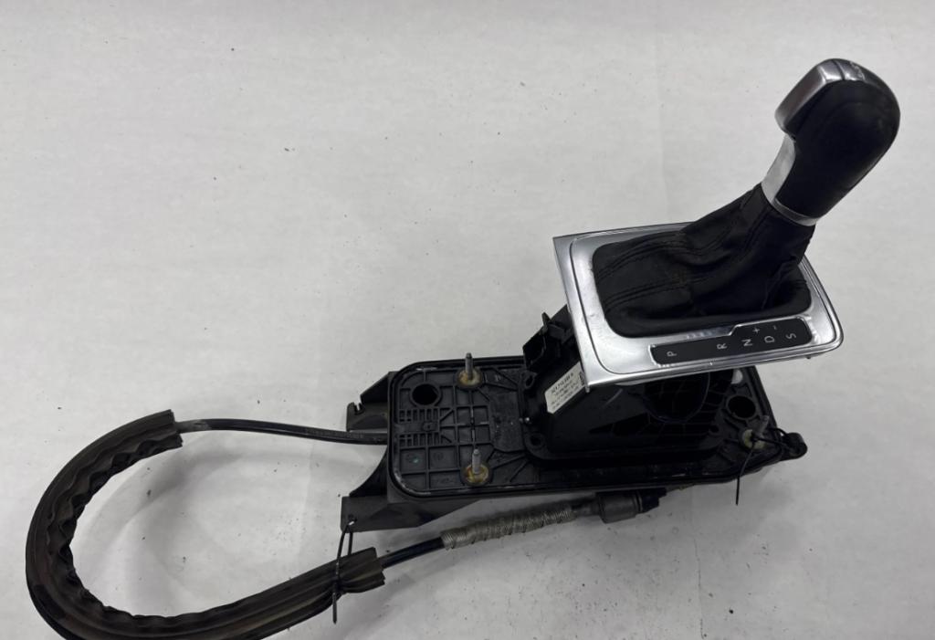 VW PASSAT CC B6 (357) 2008 - 2012    2.0 TFSI 147 kW [200 KM] benzyna 2008 - 2012  Kulisa 3C1713025S (Rýchlostné páky / kulisy)