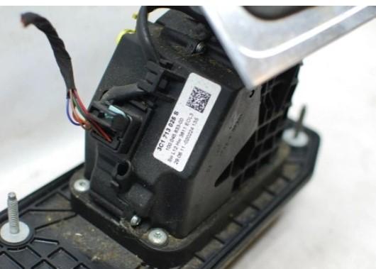 VW PASSAT CC B6 (357) 2008 - 2012    2.0 TFSI 147 kW [200 KM] benzyna 2008 - 2012  Kulisa 3C1713025S