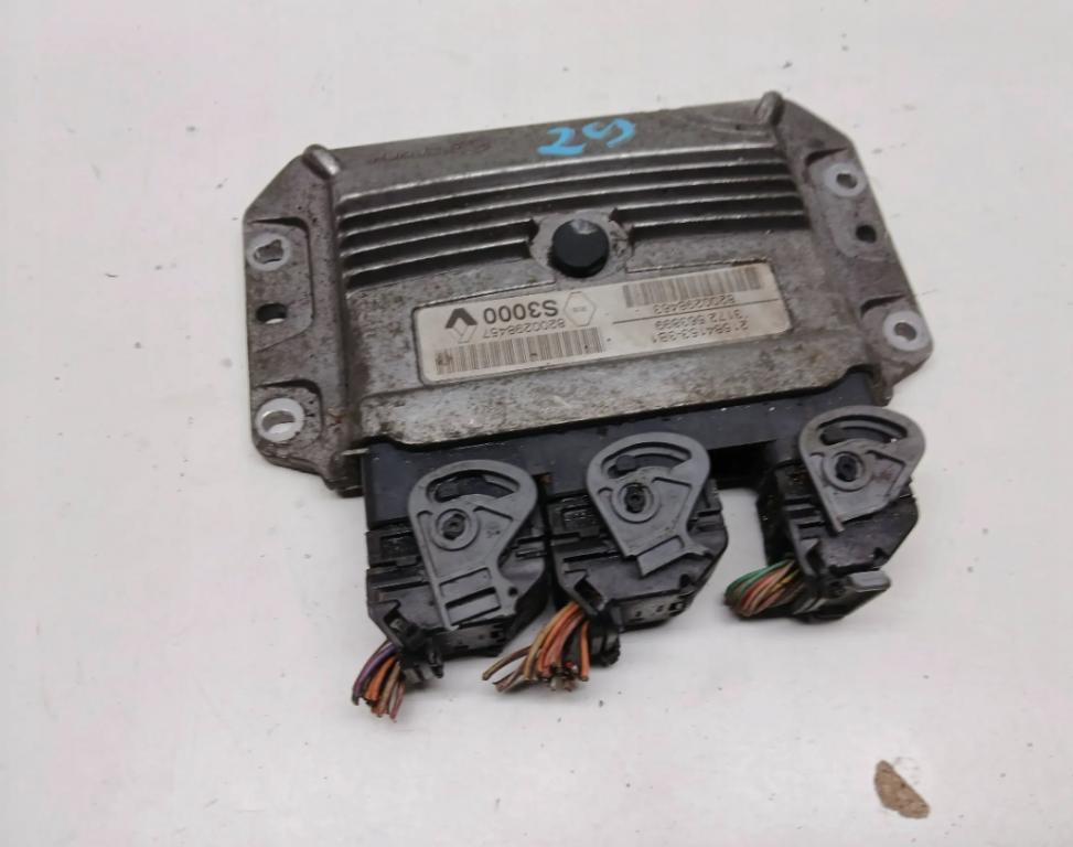 Renault Megane 2003 riadiaca jednotka Motor: 8200298457