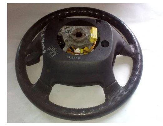 Mazda Premacy 1.8 16v 101 HP manual 74 kW 1840 cm3 5- volant