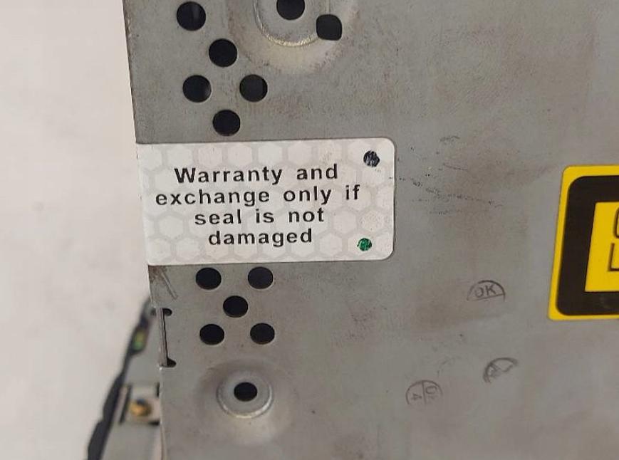 AUDI A4 B6 Avant (8E5) 2000 - 2005    2.5 TDI 120 kW [163 KM] olej napędowy 2002 - 2004  RADIO 8E0035195M kod nemáme