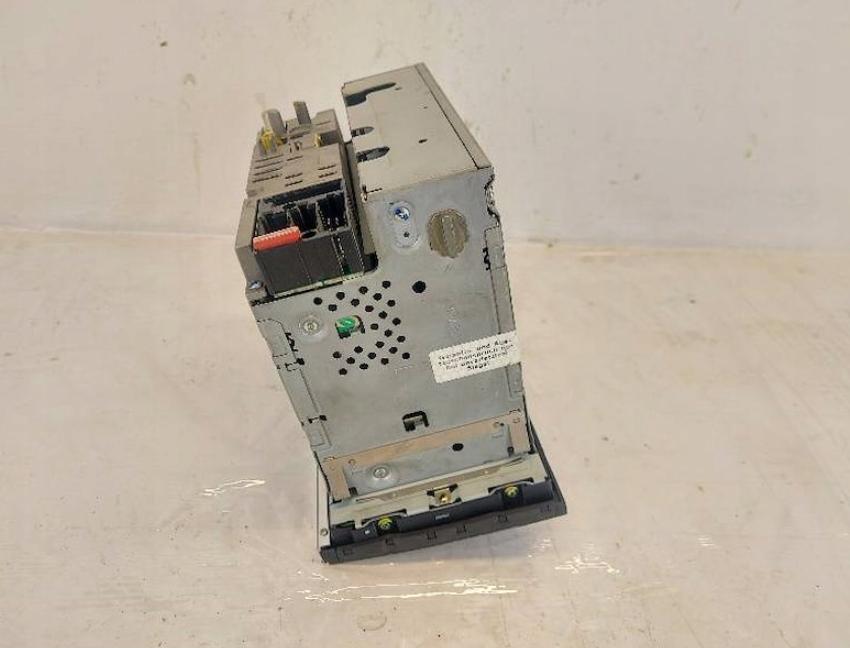 AUDI A4 B6 Avant (8E5) 2000 - 2005    2.5 TDI 120 kW [163 KM] olej napędowy 2002 - 2004  RADIO 8E0035195M kod nemáme