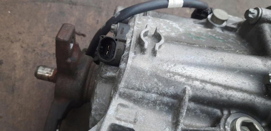 Mercedes C-klasa 0 prevodovka Výbava: Manualna  A2122608000