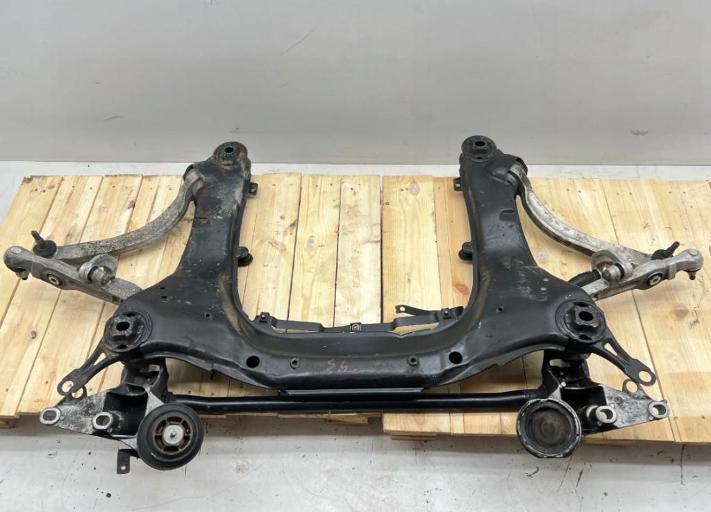 Audi S4 B6 4,2 V8 predná nápravnica