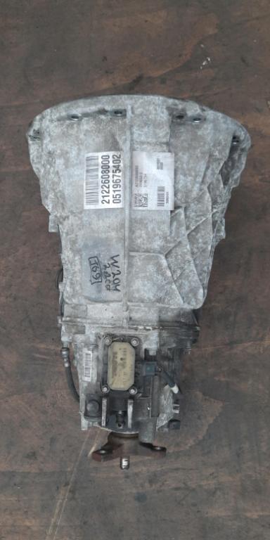 Mercedes C-klasa 0 prevodovka Výbava: Manualna  A2122608000