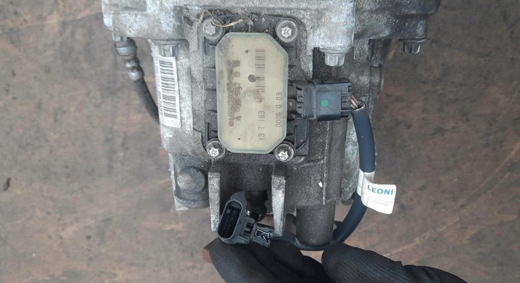 Mercedes C-klasa 0 prevodovka Výbava: Manualna  A2122608000