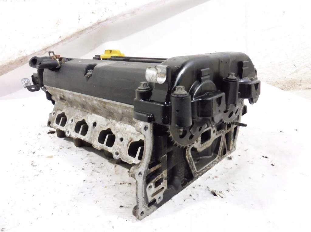 OPEL CORSA C D 1.2 12V  Hlava valcov Z12XEP