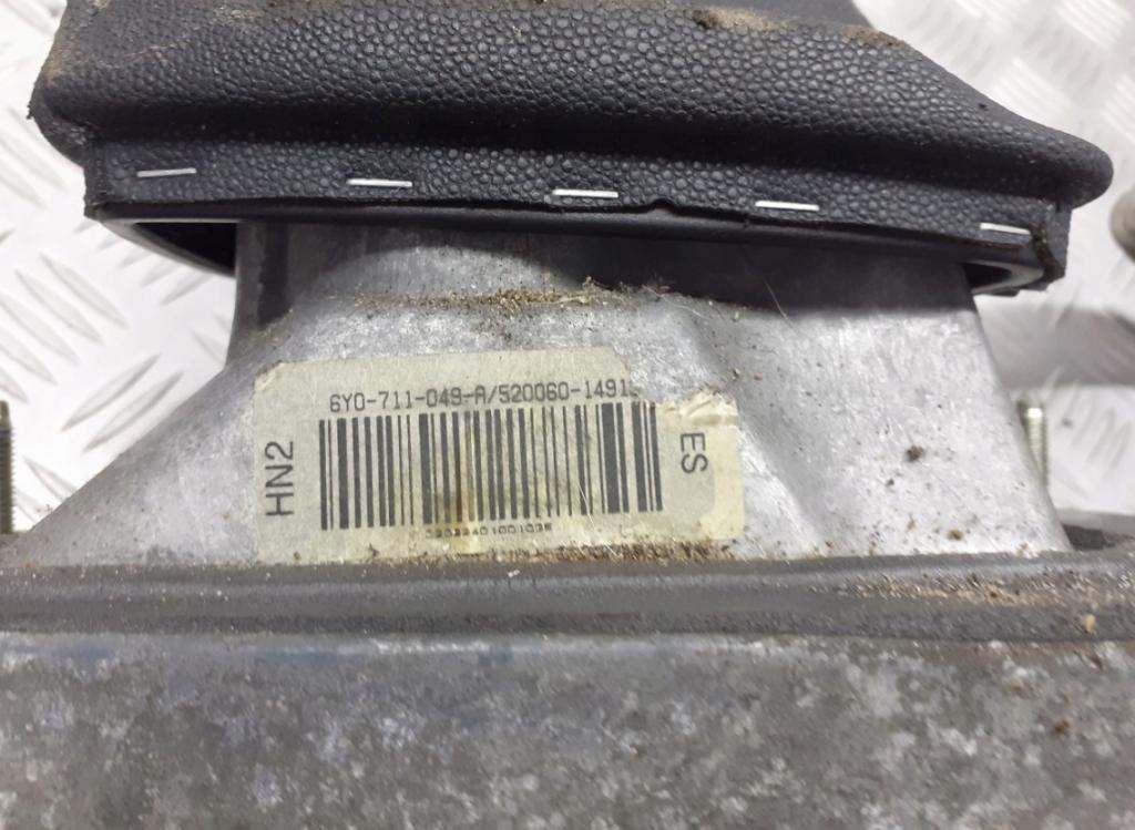 SKODA FABIA I 1.4 kulisa 6Y0711049A