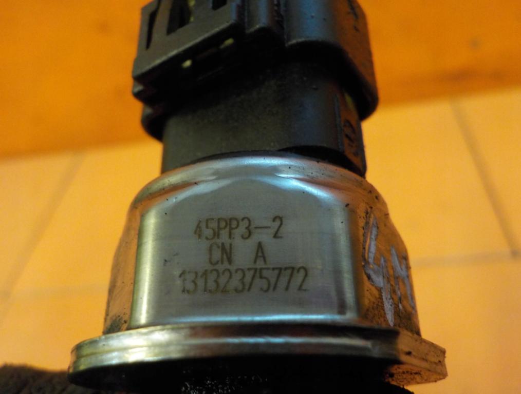 Opel Astra IV 2009-2015 1.7 cdti 110 HP manual 81 kW 1686 cm3 4- lišta vstrekovacia 45PP3-2 (Vstrekovacie lišty)