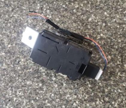 Mazda 2 riadiaca jednotka  modul centalneho zamka DH55-675DZ-B