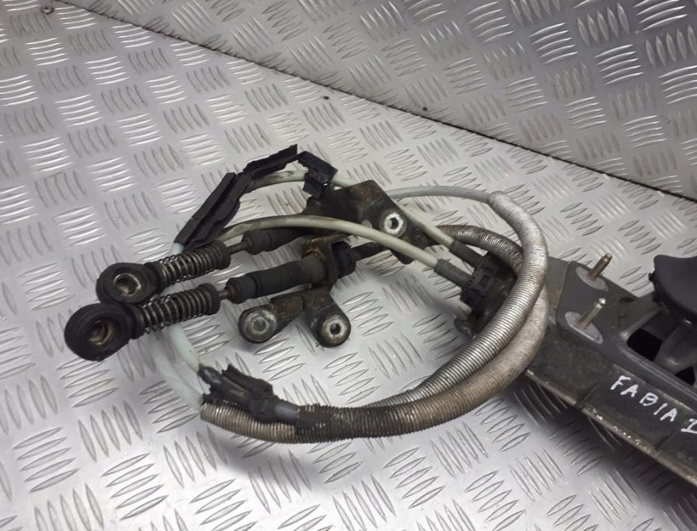 SKODA FABIA I 1.4 kulisa 6Y0711049A