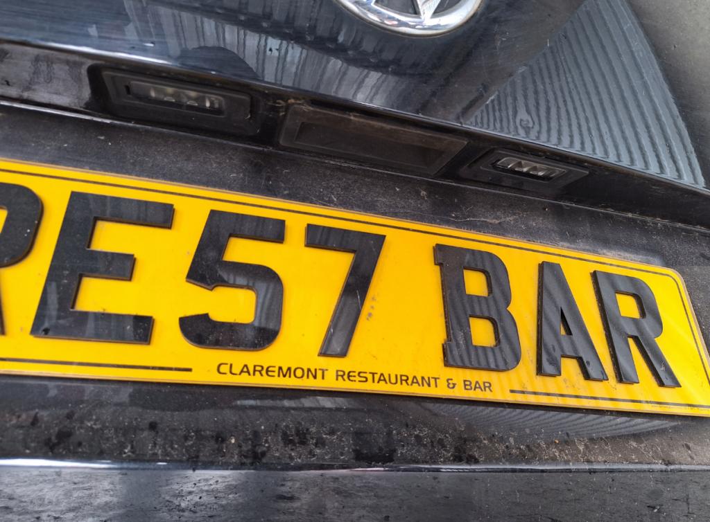 VOLKSWAGEN TOURAN II  zadna kapota  LC9X