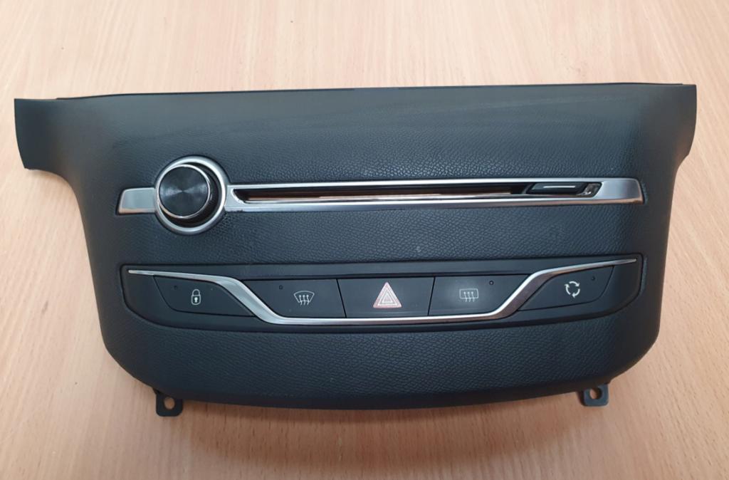 PEUGEOT 308 SW II 2014 - 2021 1.6 BlueHDi 120 88 kW Panel ovládania kúrenia 96777664ZD