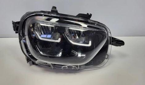 Citroen C3 0 Reflektor: v pravo: 9836161580