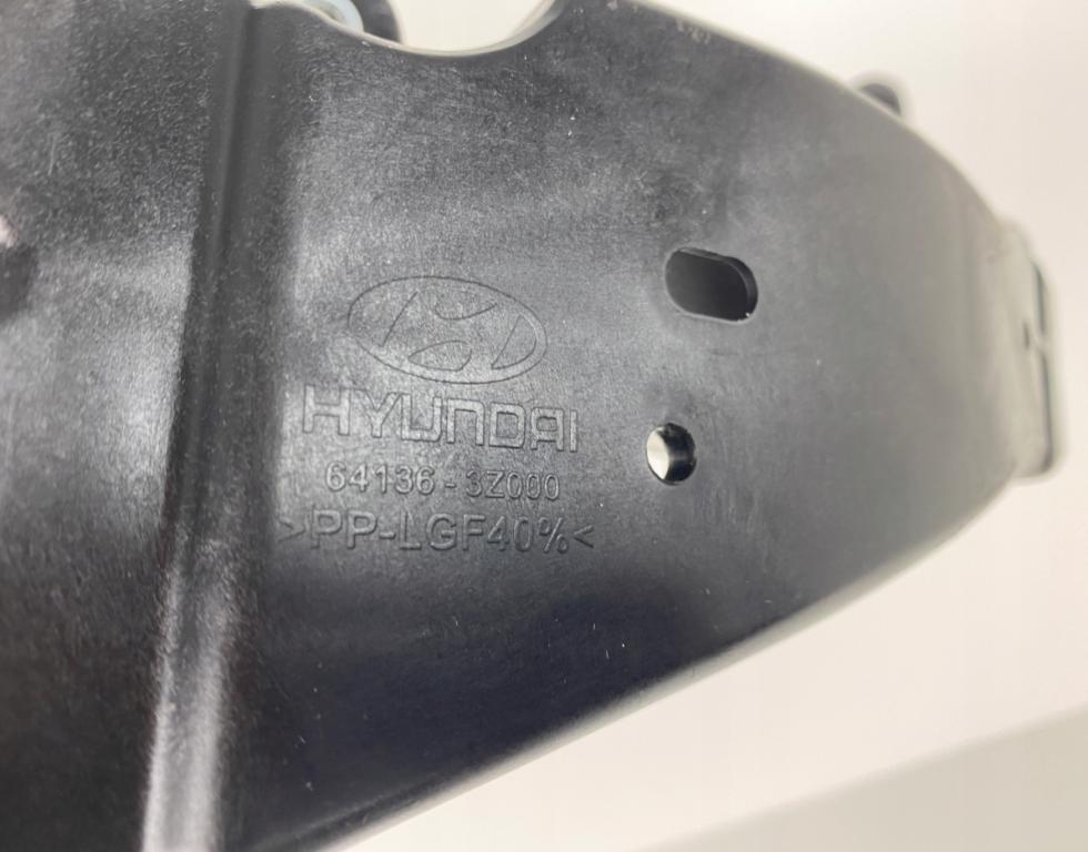Hyundai I40 1.7 CRDi 141 HP automatic 104 kW 1685 cm3  Úchyt nárazníka 64136-3Z000