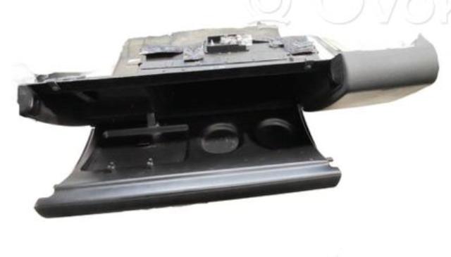 Audi A2  1,4 2002 -  kastlík 8Z1857095F