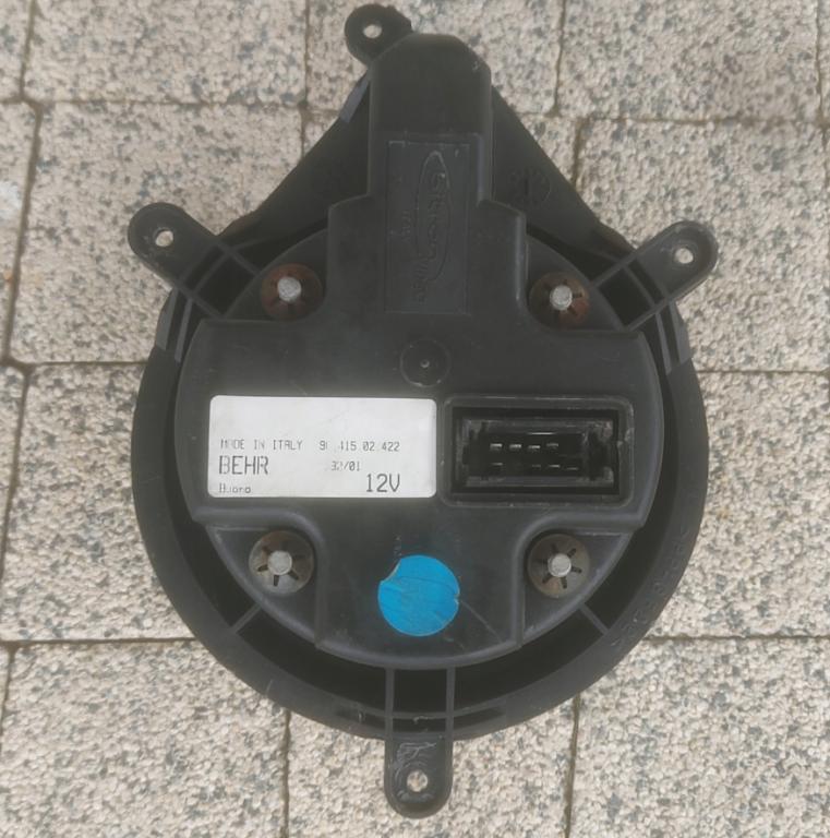 Renault Laguna I 1994-2001 2.0 8V 113 HP manual 83 kW 1998 cm3 5- ventilátor vzduchu 9041502422