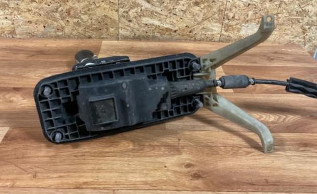 Volkswagen Touareg II  Páka kulisa automat 7P1713025D