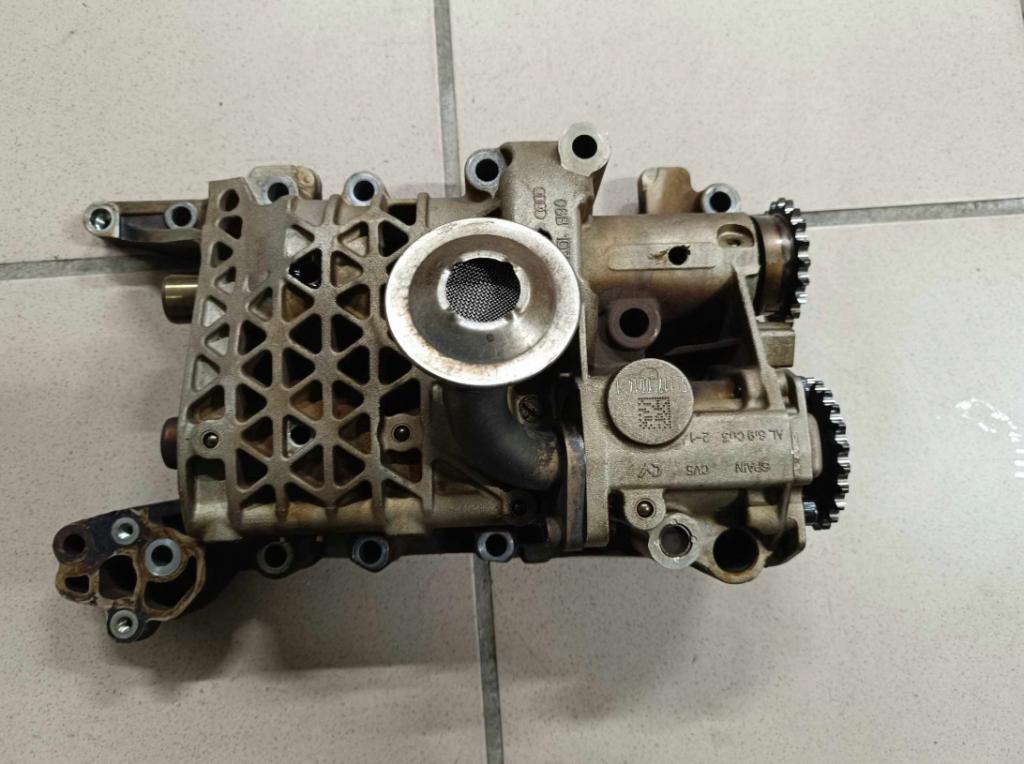 AUDI A6 C6 Avant (4F5) 2004 - 2011    2.0 TFSI 125 kW [170 KM] benzyna 2005 - 2011  Pumpa oleja 06B103535F (Olejové pumpy)
