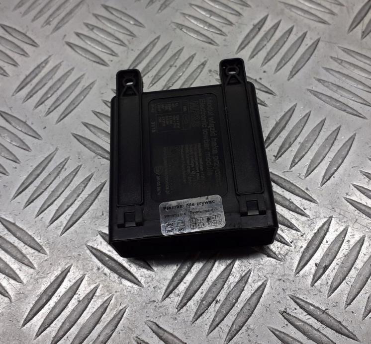 OPEL SIGNUM 1.9 CDTI MODUL ŤAŽNÉHO ZARIADENIA 10R-032874