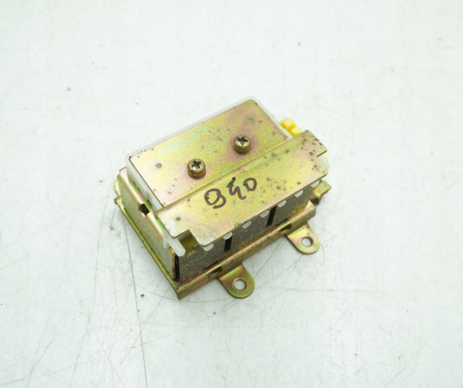 Volvo 960 2.9b 204 HP automatic 150 kW 2922 cm3 4- Motorček 1388199