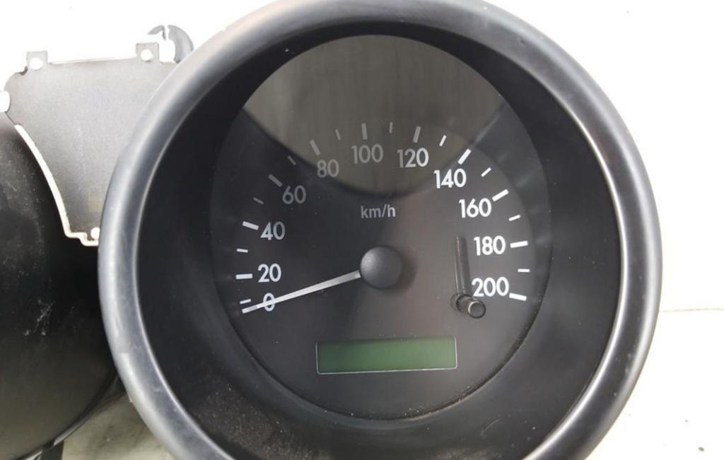 Chevrolet Aveo T200 2003-2008 1,2.0 8v 72 HP manual 53 kW 1150 cm3 5- prístrojovka/ budíky 96426047 (Prístrojové dosky, displeje)