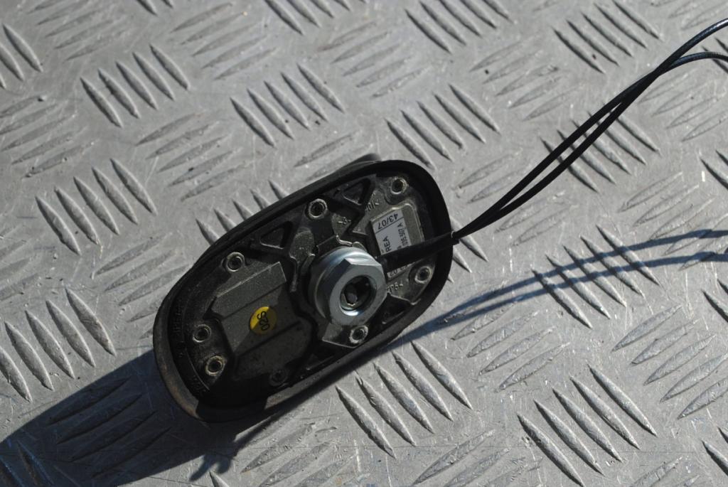 VOLKSWAGEN PASSAT B6  2006 103kW    1968 ANTENA 3C0035507A