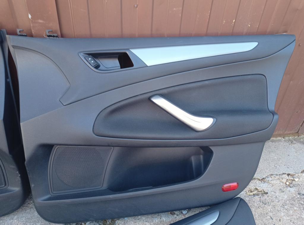 FORD MONDEO MK4 LIFT tapacír dverý KOMPLET 4ks