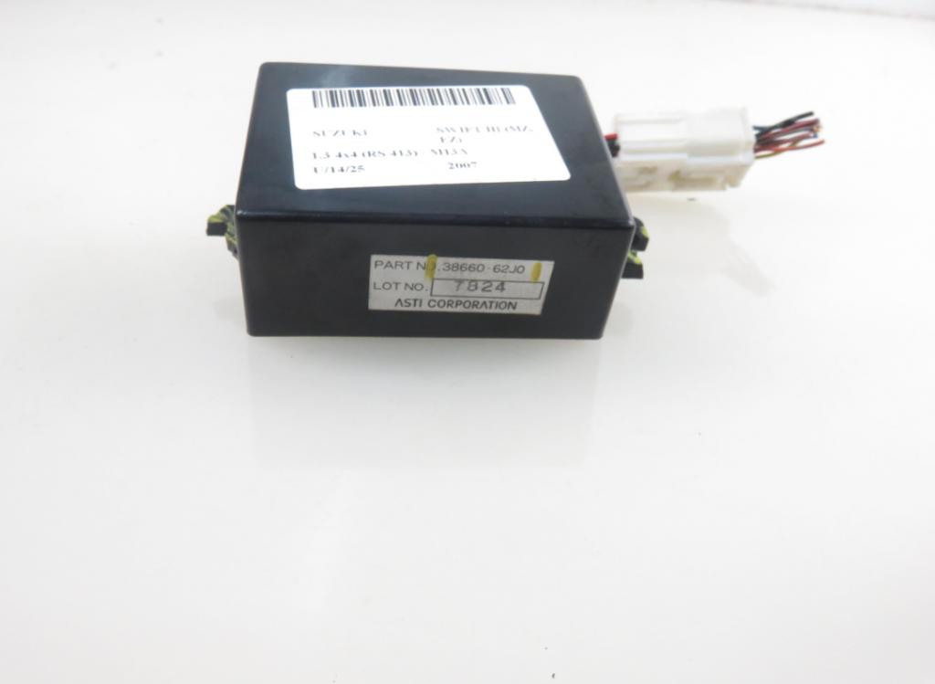 SUZUKI SWIFT MK6 MODUL CENTRÁLNEHO ZAMYKANIE 3866062J0