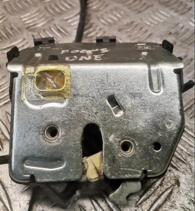 Ford Focus Mk1 1998-2004 zámok kufrové dvere zadné 1S4AN43102AB