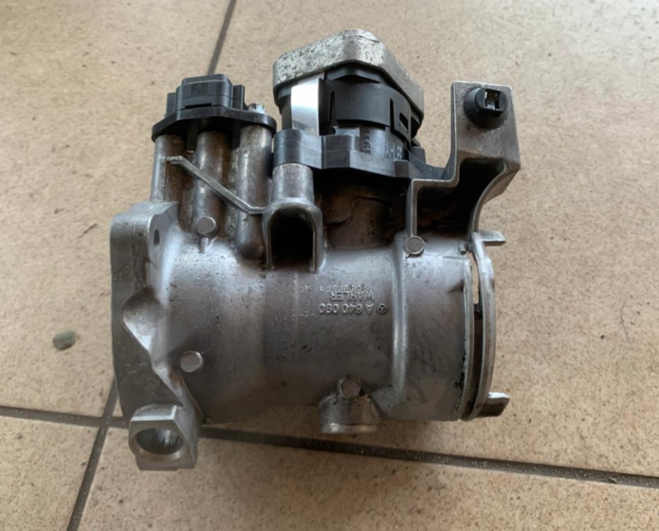 MERCEDES B CLASS W245 CDI VZDUCHOVÁ Škrtiaca klapka A6400902070